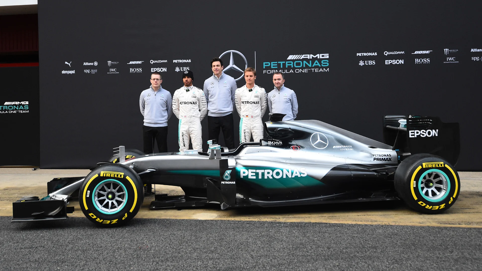 (L to R): Andy Cowell, Lewis Hamilton, Toto Wolff, Nico Rosberg and Paddy Lowe with the Mercedes-Benz F1 W07 Hybrid at Formula One Testing, Barcelona, Spain, Monday 22 February 2016. &copy; Sutton Motorsport Images